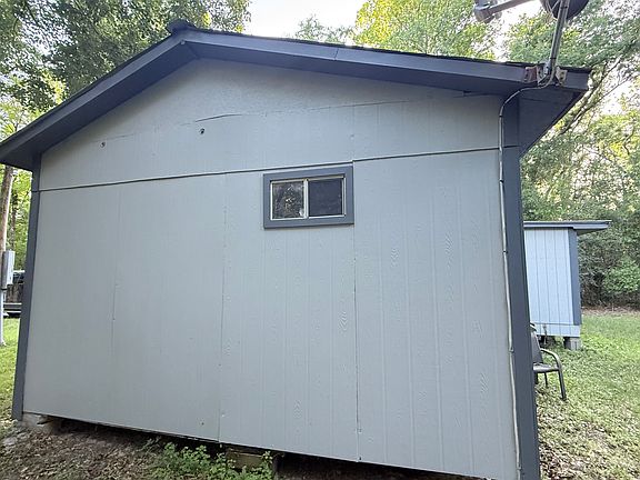 4th image of 845 SW Santa Fe Dr