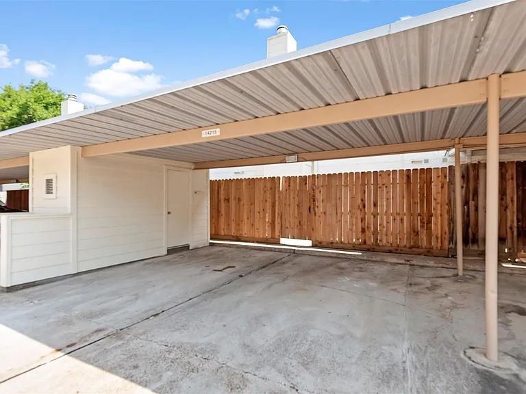 14215 Lost Meadow Ln — Photo 22