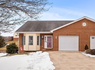 38 New Brunswick Rd, Fishersville, VA 22939