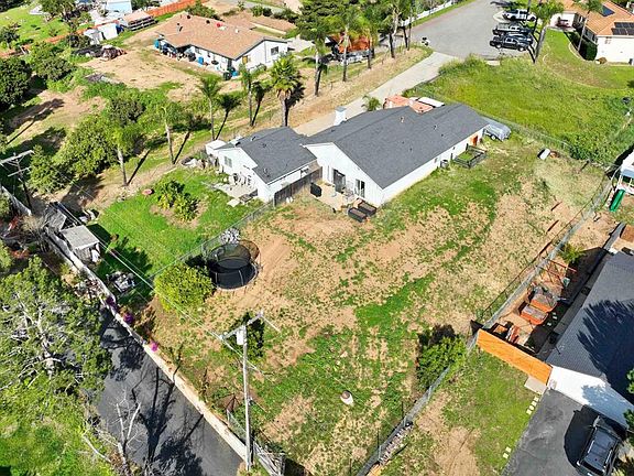 5th image of 1423 Via Lima