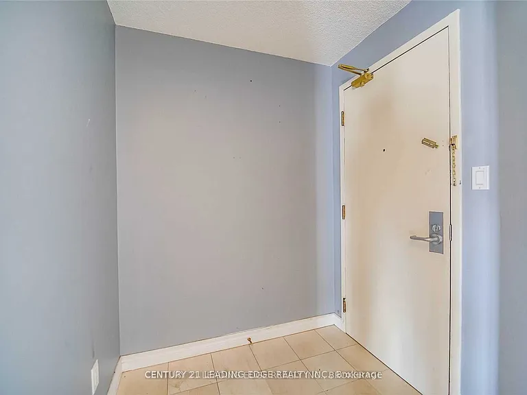67 Caroline St S #8A — Photo 8