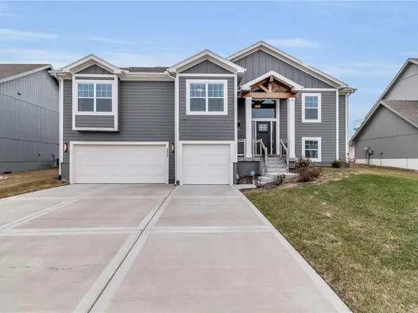 6009 NE 120th St, Kansas City, MO 64156