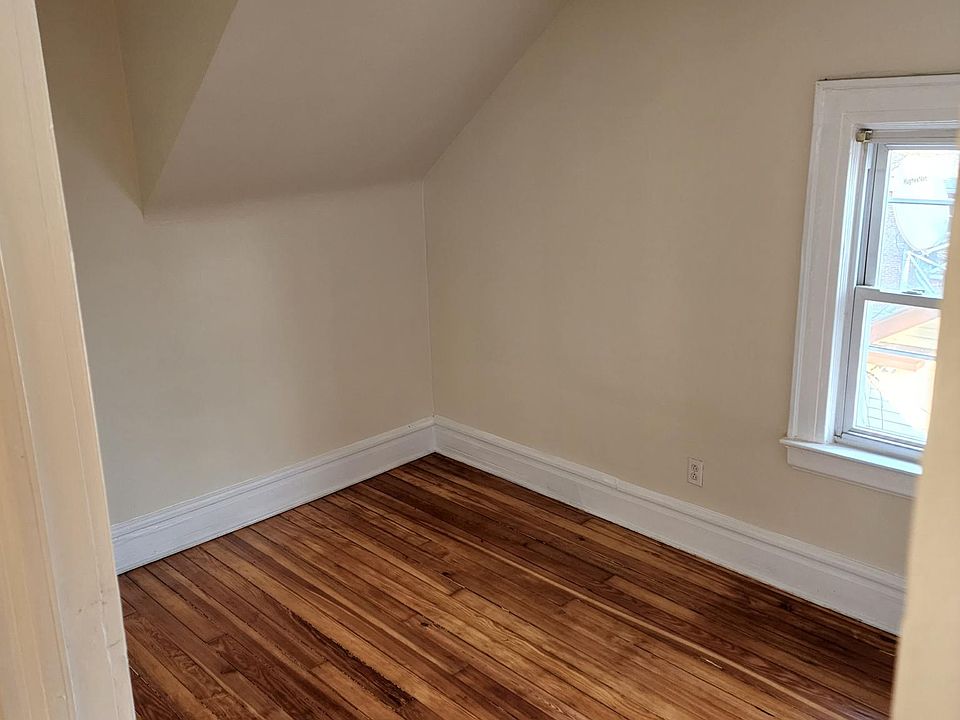 1st image of 257 Weequhaic Ave