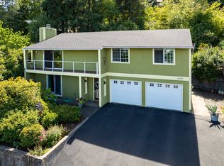 52925 NW Cliff Dr, Scappoose, OR 97056