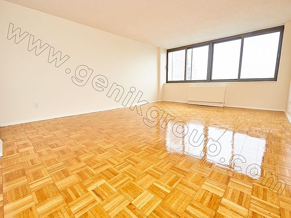 3rd image of 376 Broadway APT 17D