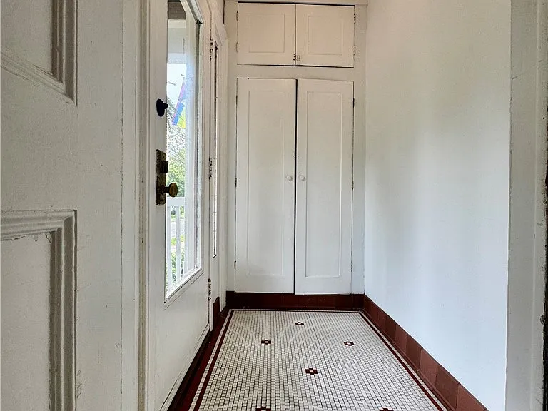 330 S Goodman St #1 — Photo 3
