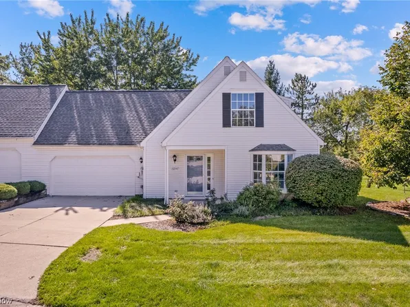 10242 Orchard Hill Ln, Twinsburg, OH 44087