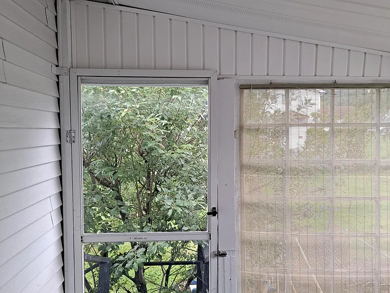 187 Pocahontas St — Photo 14