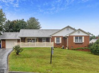 619 Meadow Ln, Front Royal, VA 22630