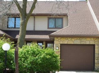104 Williamsburg Way Ct #104, Madison, WI 53719