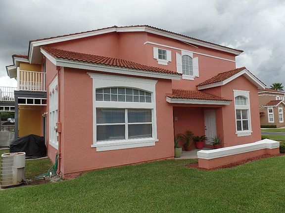 2nd image of 914 Park Terrace Cir