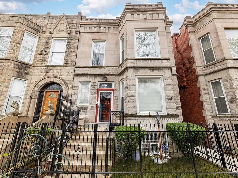 3827 W Flournoy St #1 — Photo 2