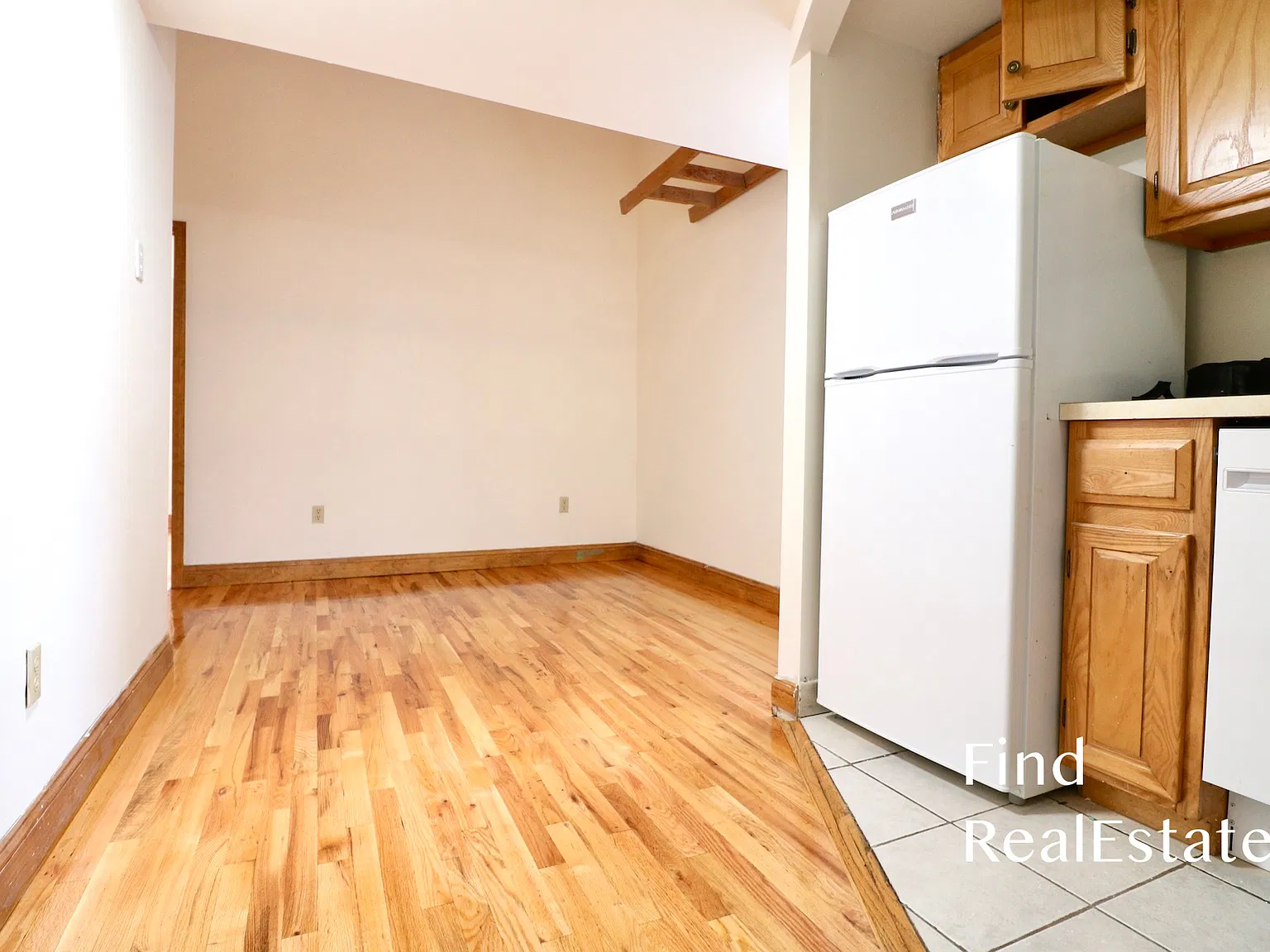 457 West 50th Street — Photo 2