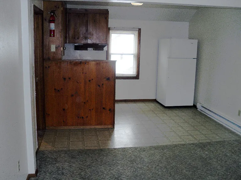 519.5 S Almon St #E — Photo 2