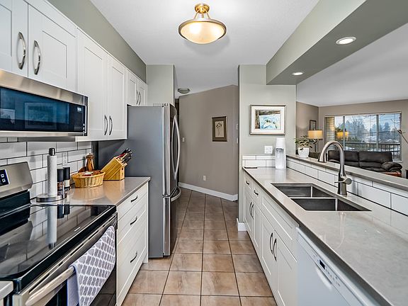 4th image of 1755 Salton Rd #105