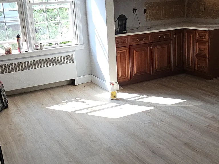 115 Wakefield Ave — Photo 3