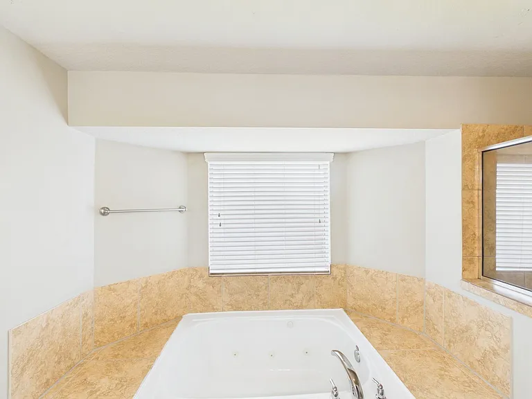 17143 Deaton Mill Dr — Photo 21