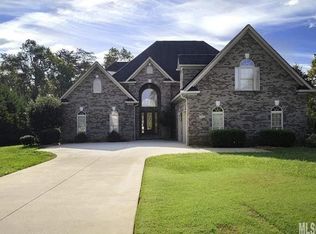 1288 James Farm Rd, Hickory, NC 28602