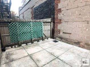 258 W 15th St #RE, New York, NY 10011