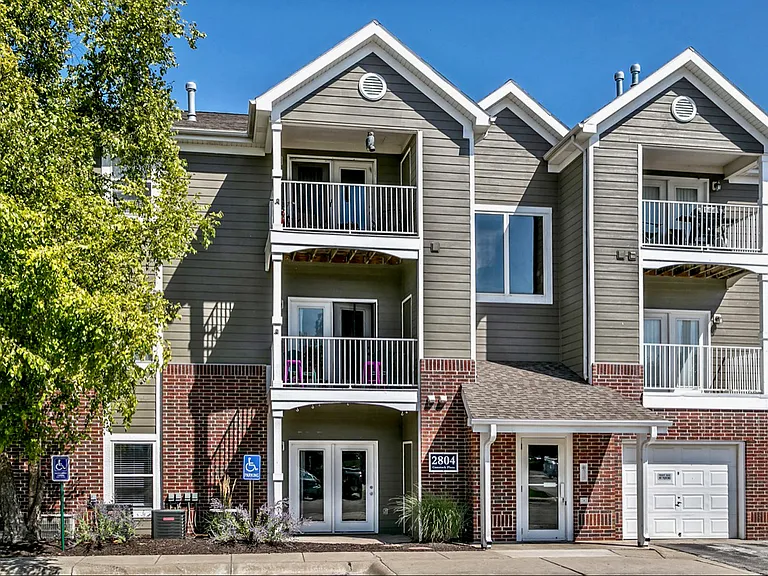 Lumen Heights — Photo 43