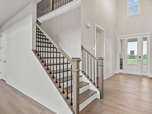 4th image of 11910 Parkgate Dr