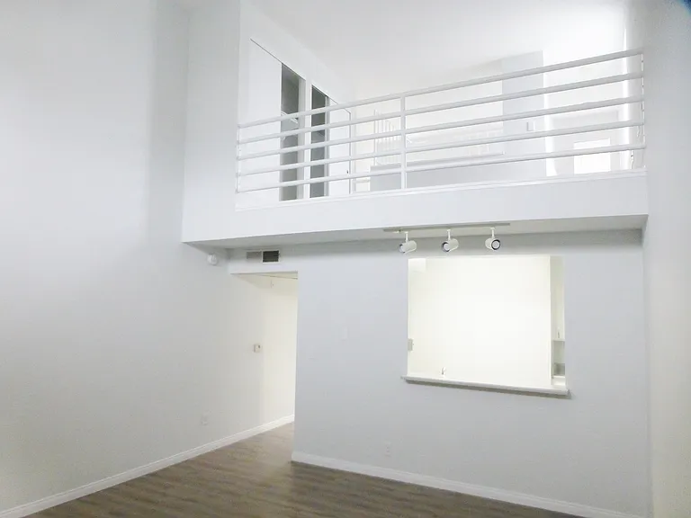 Roscoe Townhomes — Photo 28