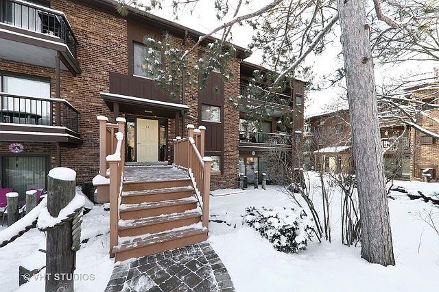 1st image of 65 Pier Dr APT 202