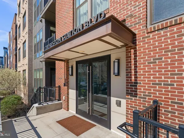 11200 Reston Station Blvd #208, Reston, VA 20190