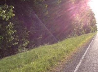 4 W Hotchkiss Rd, Freeland, MI 48623