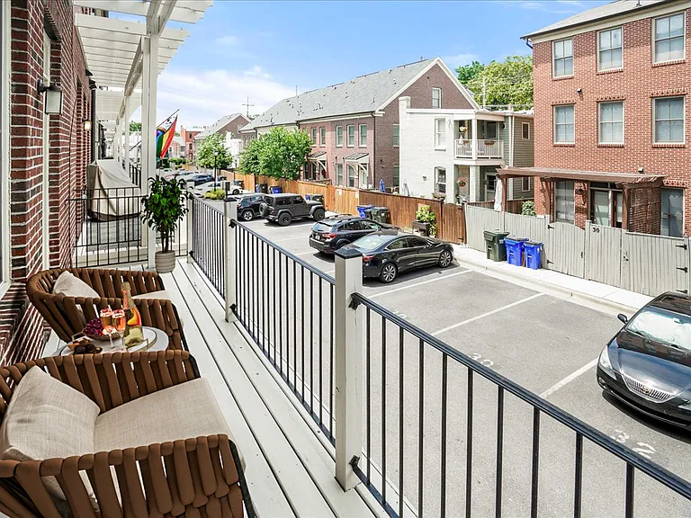 Outdoor Balcony (Virtual Staging)