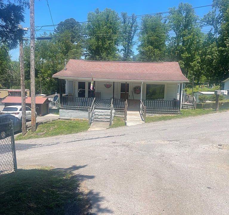 1st image of 155 Cornett Hill Dr