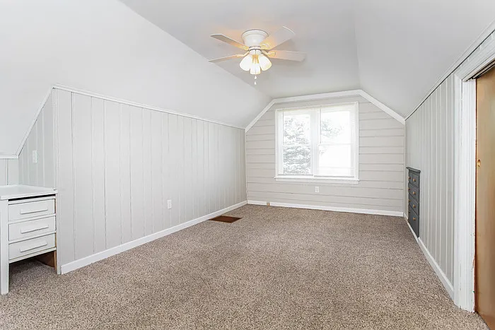 156 Sheridan Ave — Photo 11