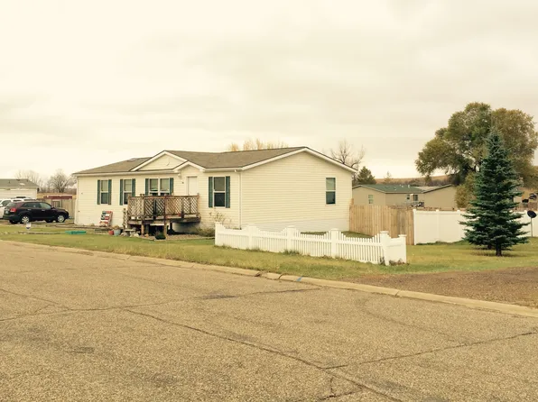 145 Cottage St, Gladstone, ND 58630