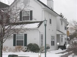 355 Vista Cir #25C, North Olmsted, OH 44070