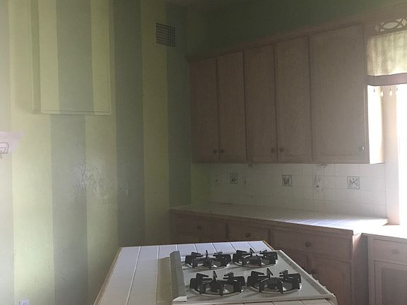 Kitchen with gas range