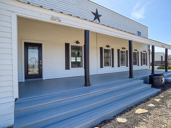 3rd image of 4165 Pin Oak Rd