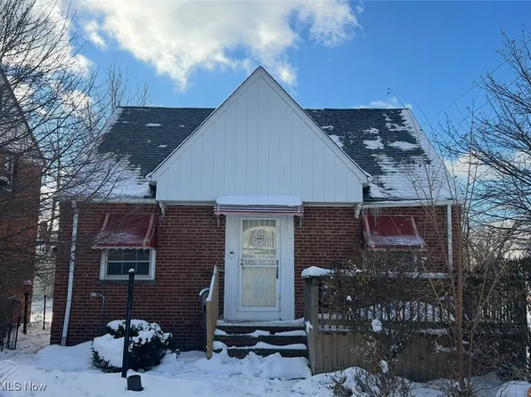 21202 Hillgrove Ave, Maple Heights, OH 44137