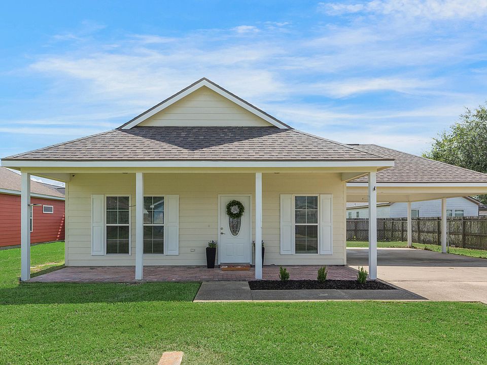1st image of 202 Stoneridge Dr