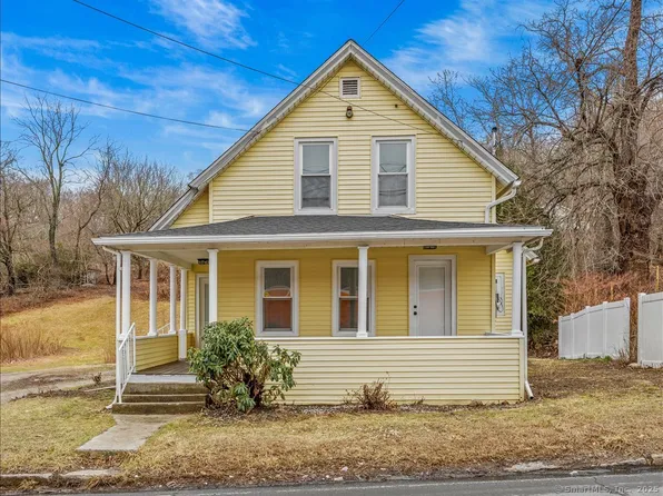 294 Maple Avenue, Montville, CT 06382