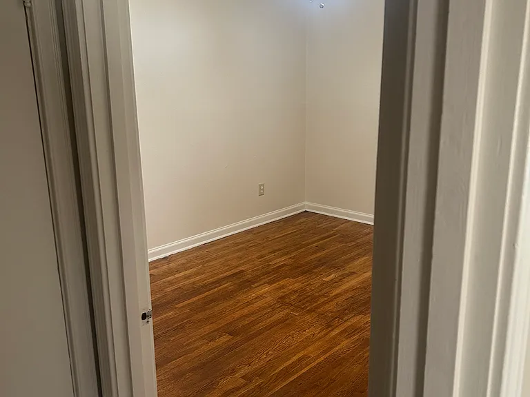 800 Berry Rd — Photo 9
