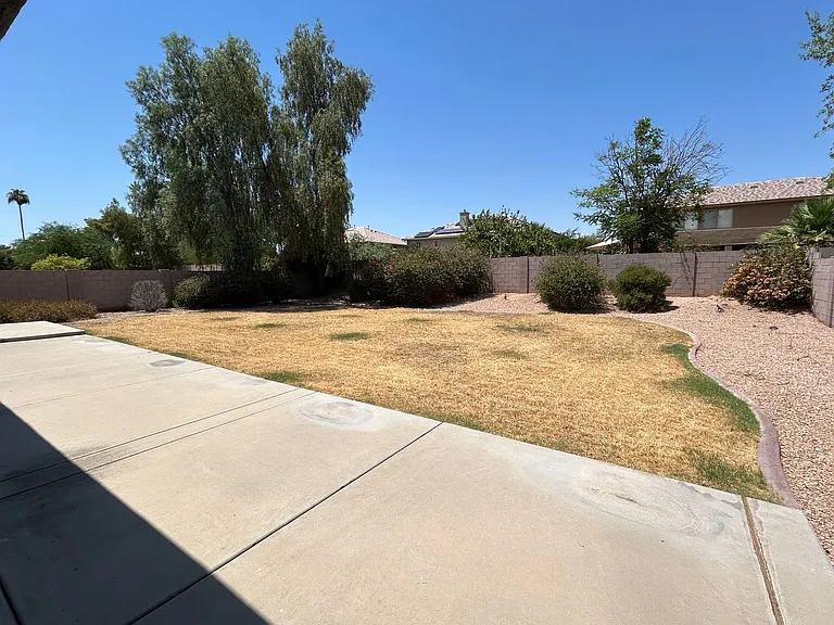 13026 W Modesto Dr — Photo 33