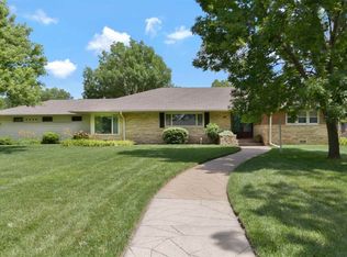 6306 E Peach Tree Ln, Wichita, KS 67218