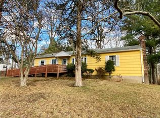 12 Edwards Rd, Durham, CT 06422