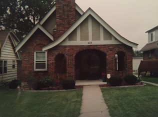 425 E 62nd St, Kansas City, MO 64110