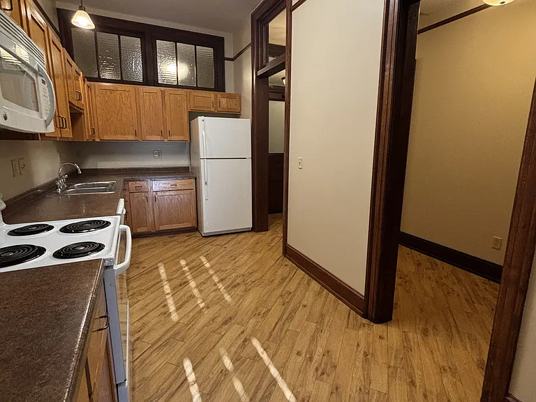 1521 Tower Ave #303 — Photo 1