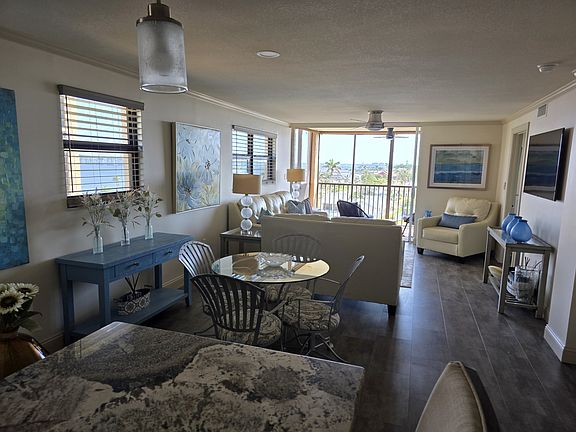 Dining room to Living room