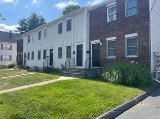 15 Taylor Ave #D, Westfield, MA 01085