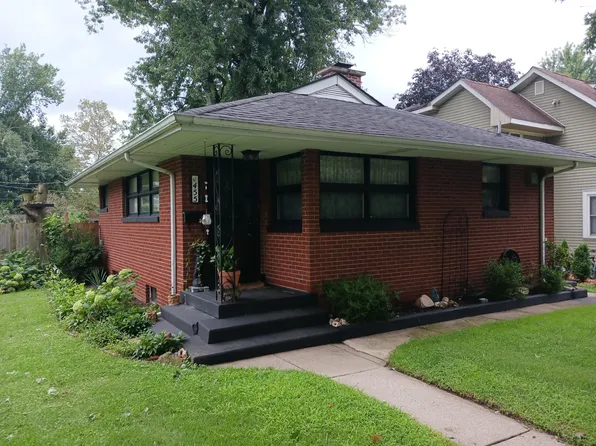 455 Ridgeland Ave, Valparaiso, IN 46385