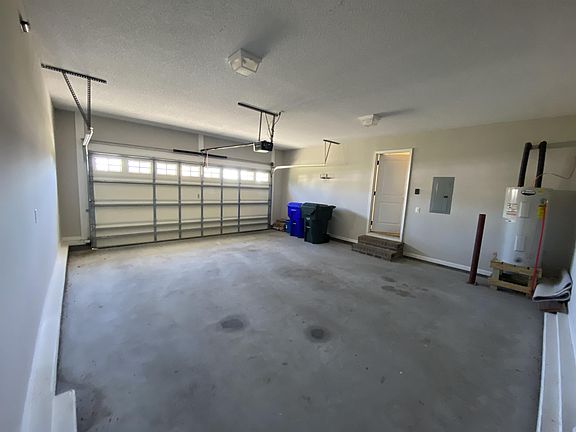 5th image of 617 Rockland Dr
