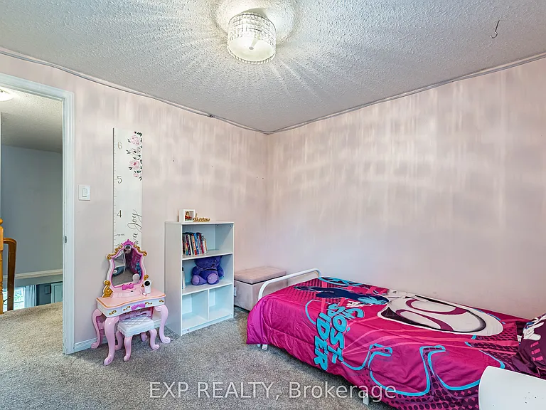 63 Wood Grove Cres — Photo 26